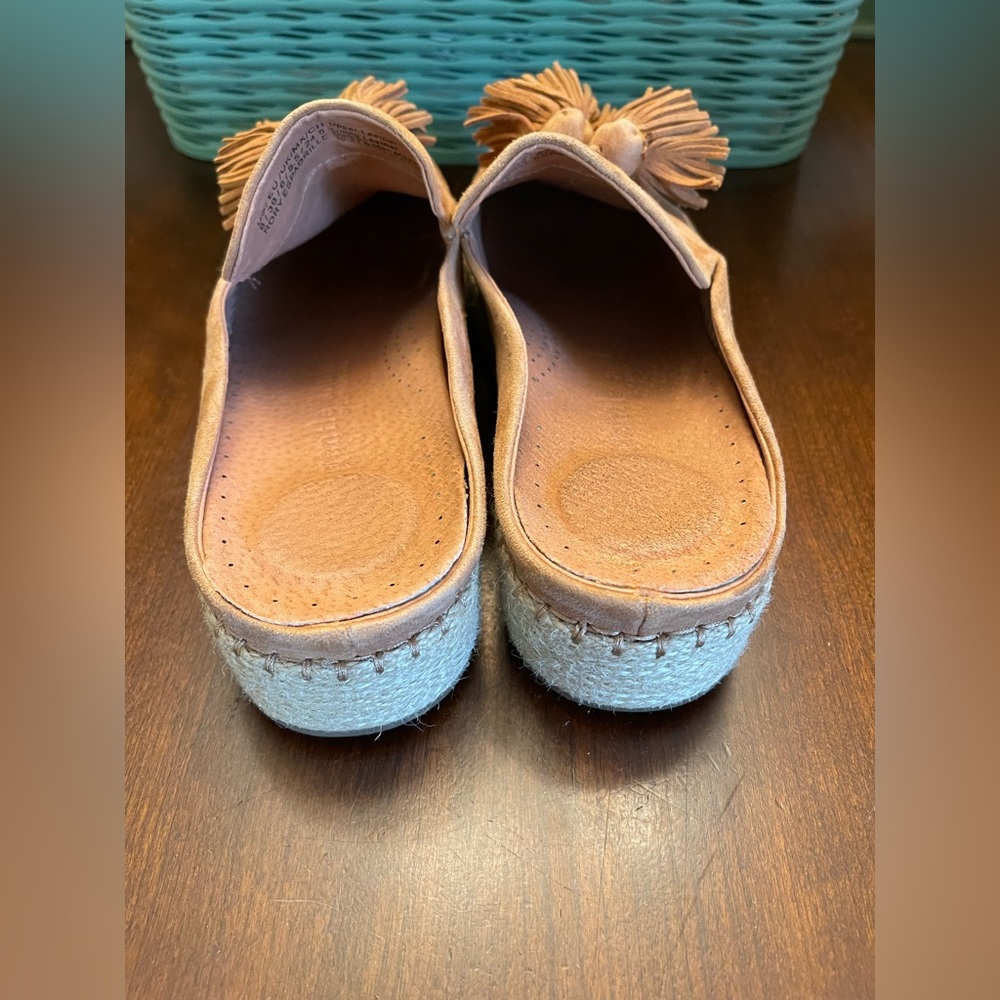Gentle Souls by Kenneth Cole Women's Rory Espadrille - Picture 6 of 8